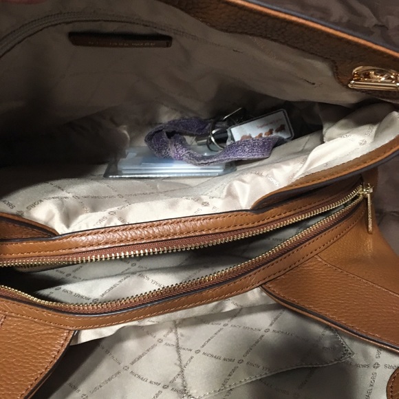 Authentic MK bag - Picture 4 of 5